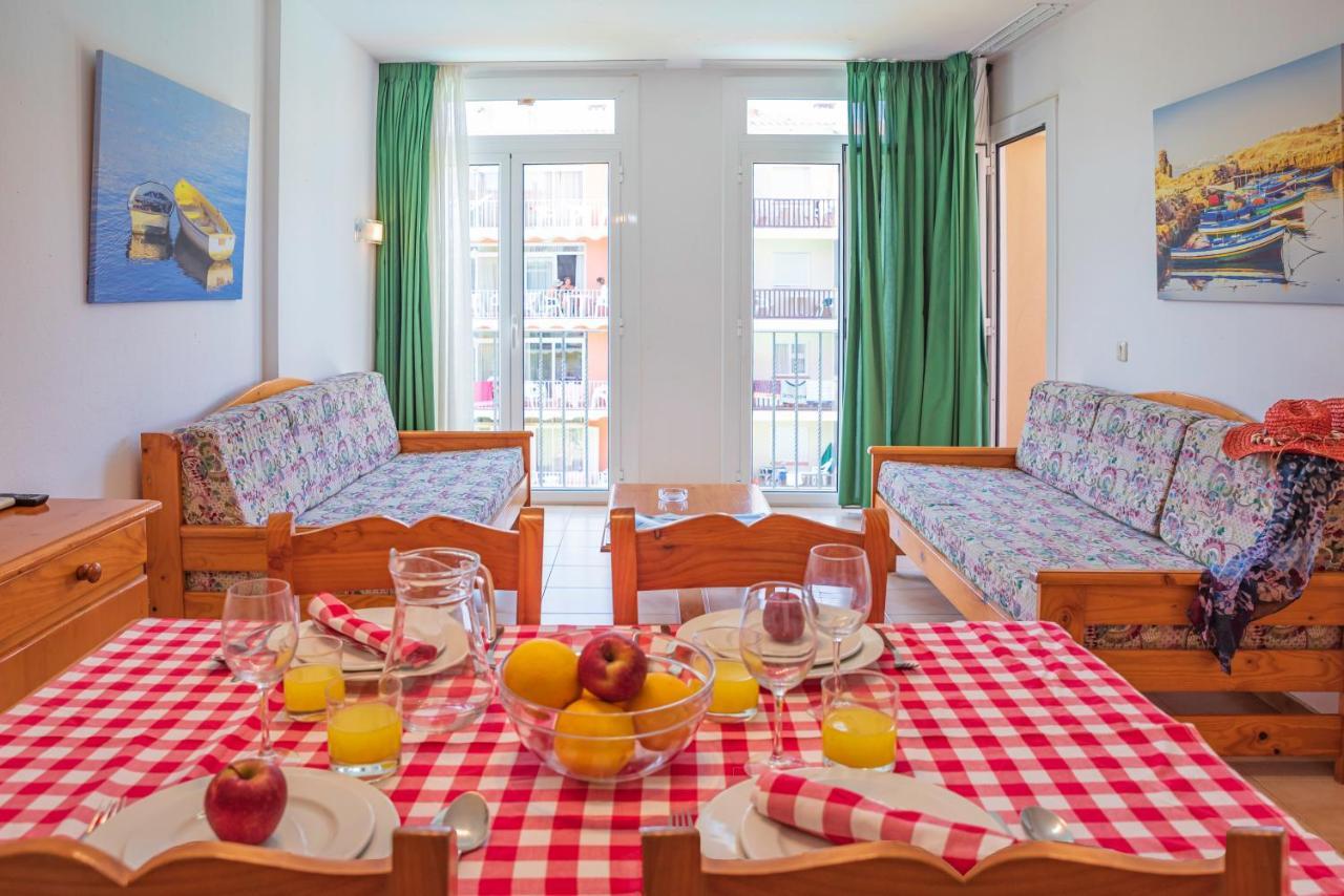อปาร์ตาเมนโตส กอมเต เดมปูเรียส Apartment เอมปูเรียบราบา ภายนอก รูปภาพ